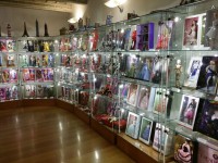 /album/fotogalerie-galerie-panenek-dollsland-v-praze-nejvetsi-vystava-panenek-a-auticek/dolls-land-gallery-of-dolls23-jpg/
